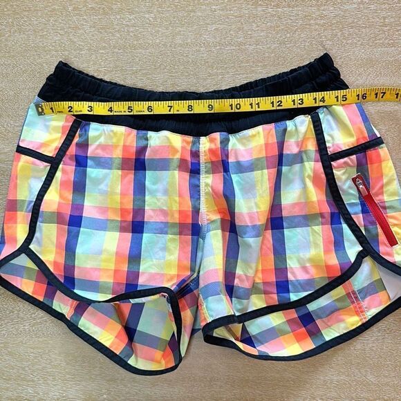 Lululemon Seawheeze 2013 shorts - Picture 6 of 8